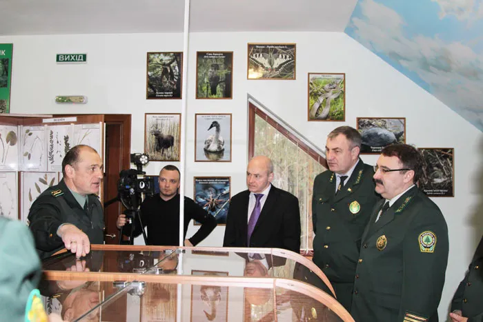 На прошлой неделе делегация лесоводов Брестского ГПЛХО посетила с рабочим визитом Ровненскую область Украины. фото